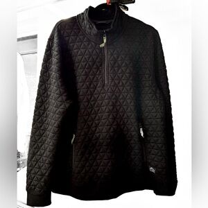 Mountain and Isles Black Quilted Quarter-Zip Pullover